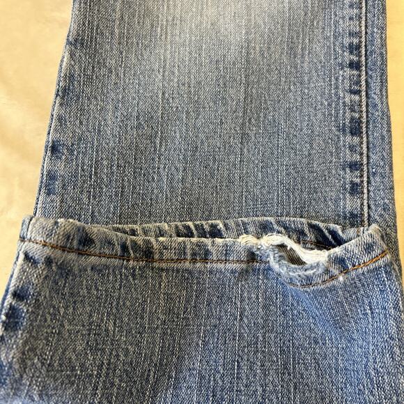 Levi's 515 Jeans Women's Boot Cut Size 8M Medium Wash Denim Boho Wester - Picture 9 of 9